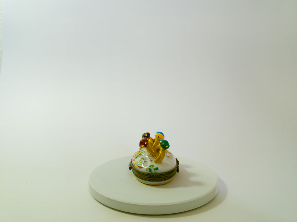 5 Rings Limoges Box - LADYBIRD LAUGH