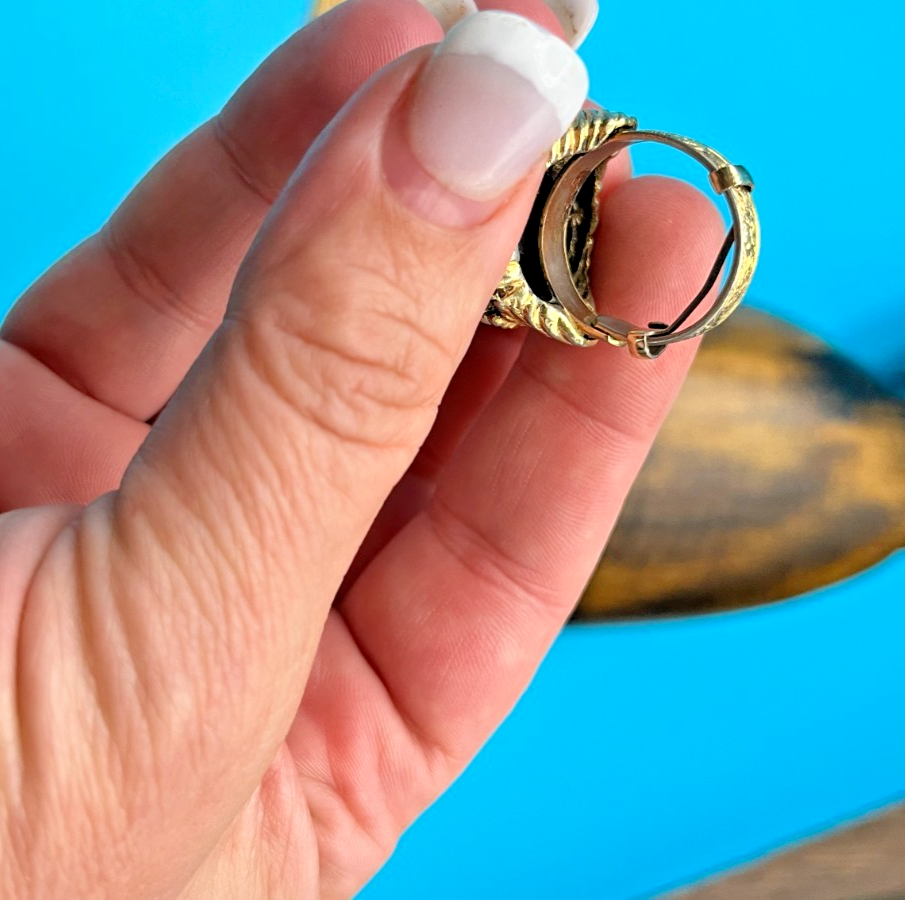 Faux Pearl Statement ring - LADYBIRD LAUGH