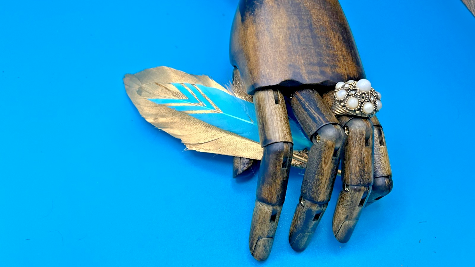 Faux Pearl Statement ring - LADYBIRD LAUGH