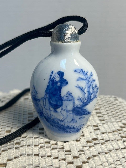 Limoges - Chinese blue and white snuff bottle necklace - LADYBIRD LAUGH