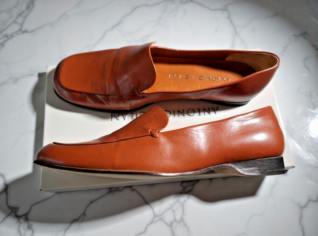 Antonio Milani size 8 women's brown flat - LADYBIRD LAUGH