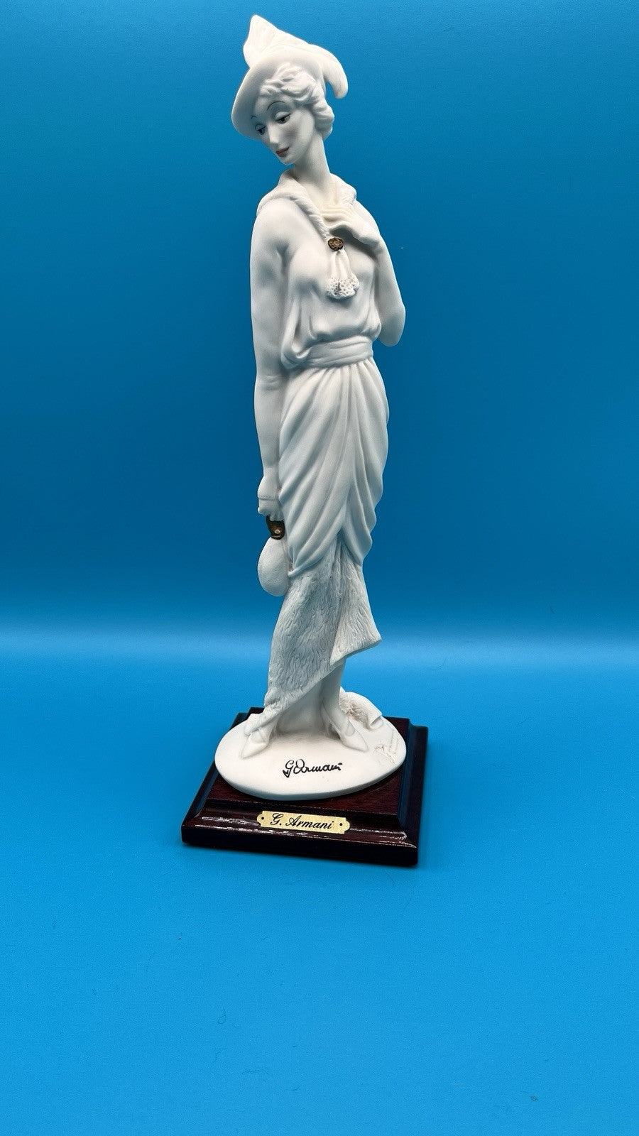 Giuseppe Armani Lady with Handbag Figurine | Vintage Italian Collectible - LADYBIRD LAUGH