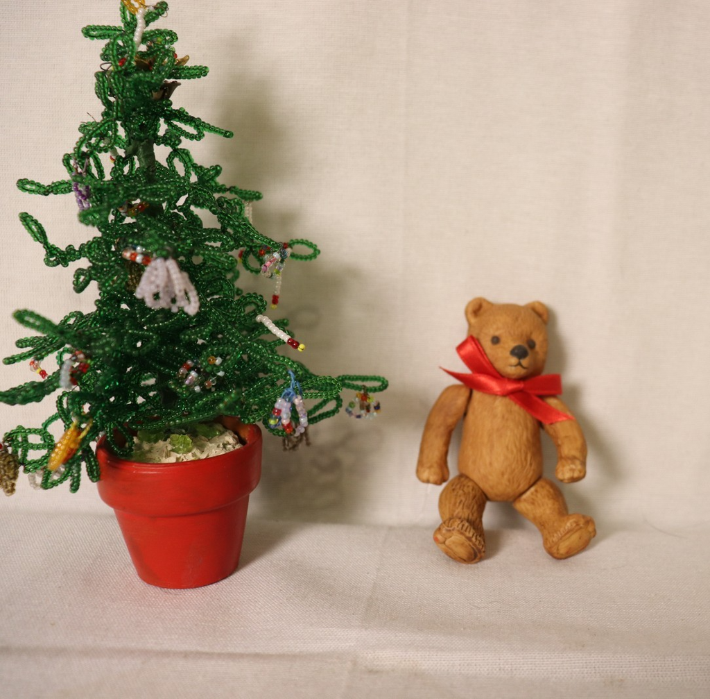 Vintage Department 56 porcelain teddy bear - tree not included - LADYBIRD LAUGH