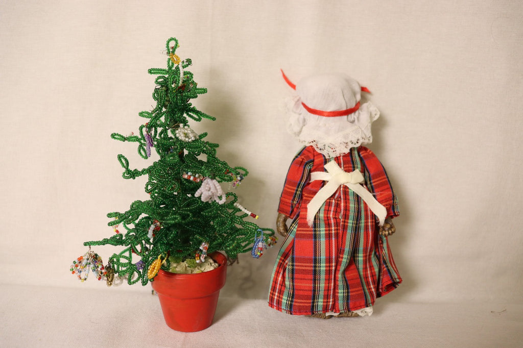 Silvestri's Mama Bear doll ornament - LADYBIRD LAUGH