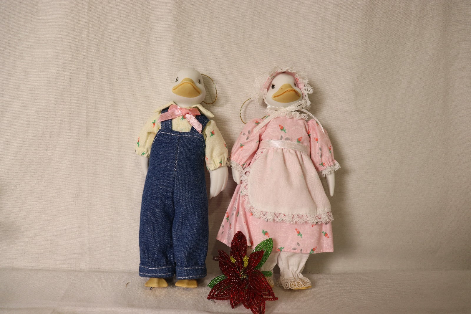 Vintage Silvestri's Mama duck Christmas ornament - LADYBIRD LAUGH