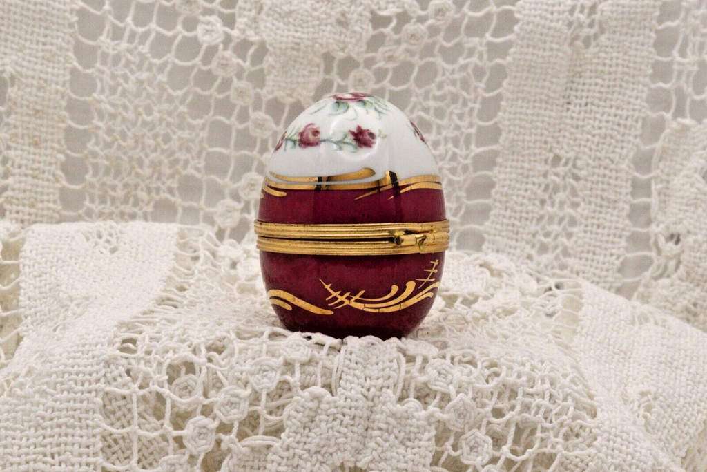 Limoges, France. Artoria. Egg shaped trinket box with roses - LADYBIRD LAUGH
