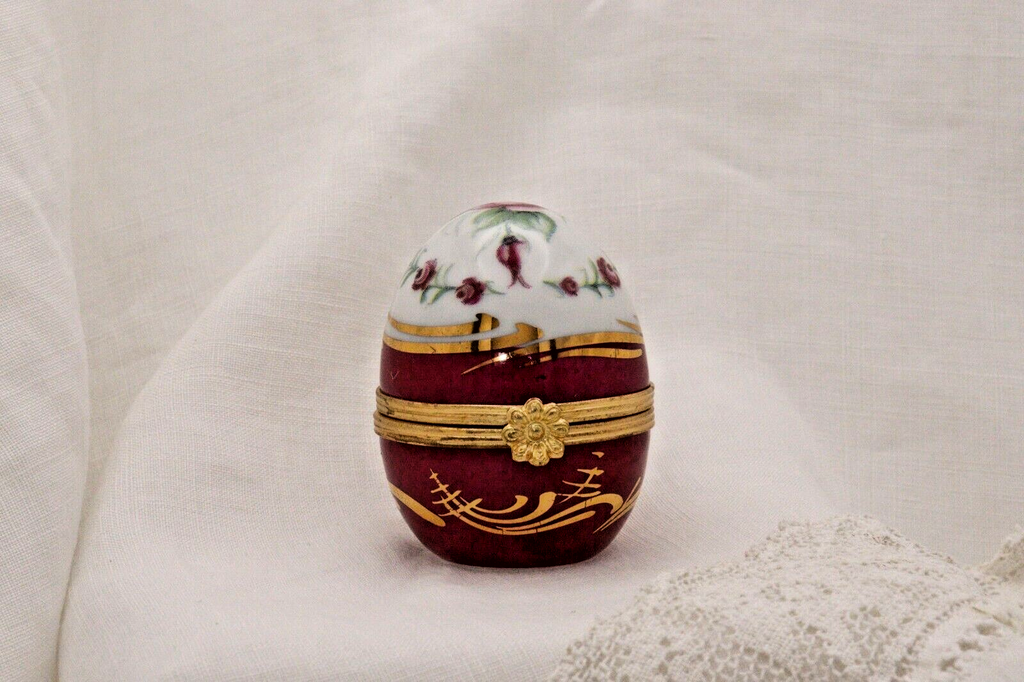 Limoges, France. Artoria. Egg shaped trinket box with roses - LADYBIRD LAUGH