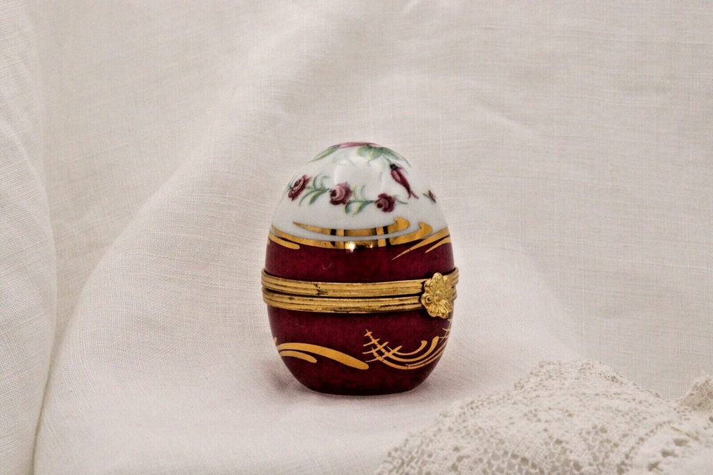 Limoges, France. Artoria. Egg shaped trinket box with roses - LADYBIRD LAUGH
