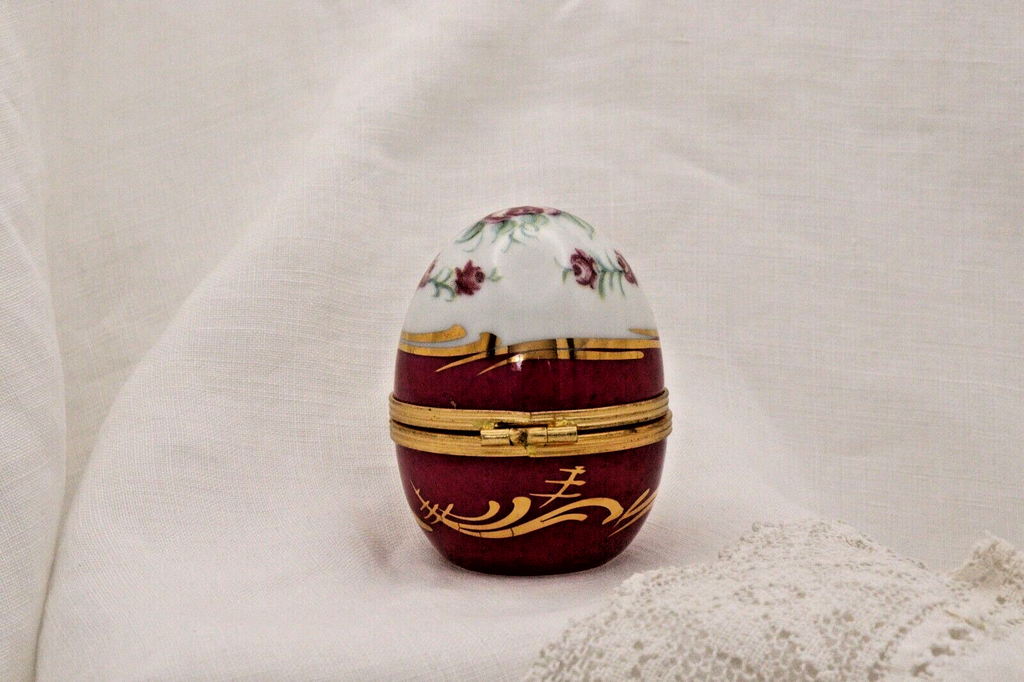 Limoges, France. Artoria. Egg shaped trinket box with roses - LADYBIRD LAUGH
