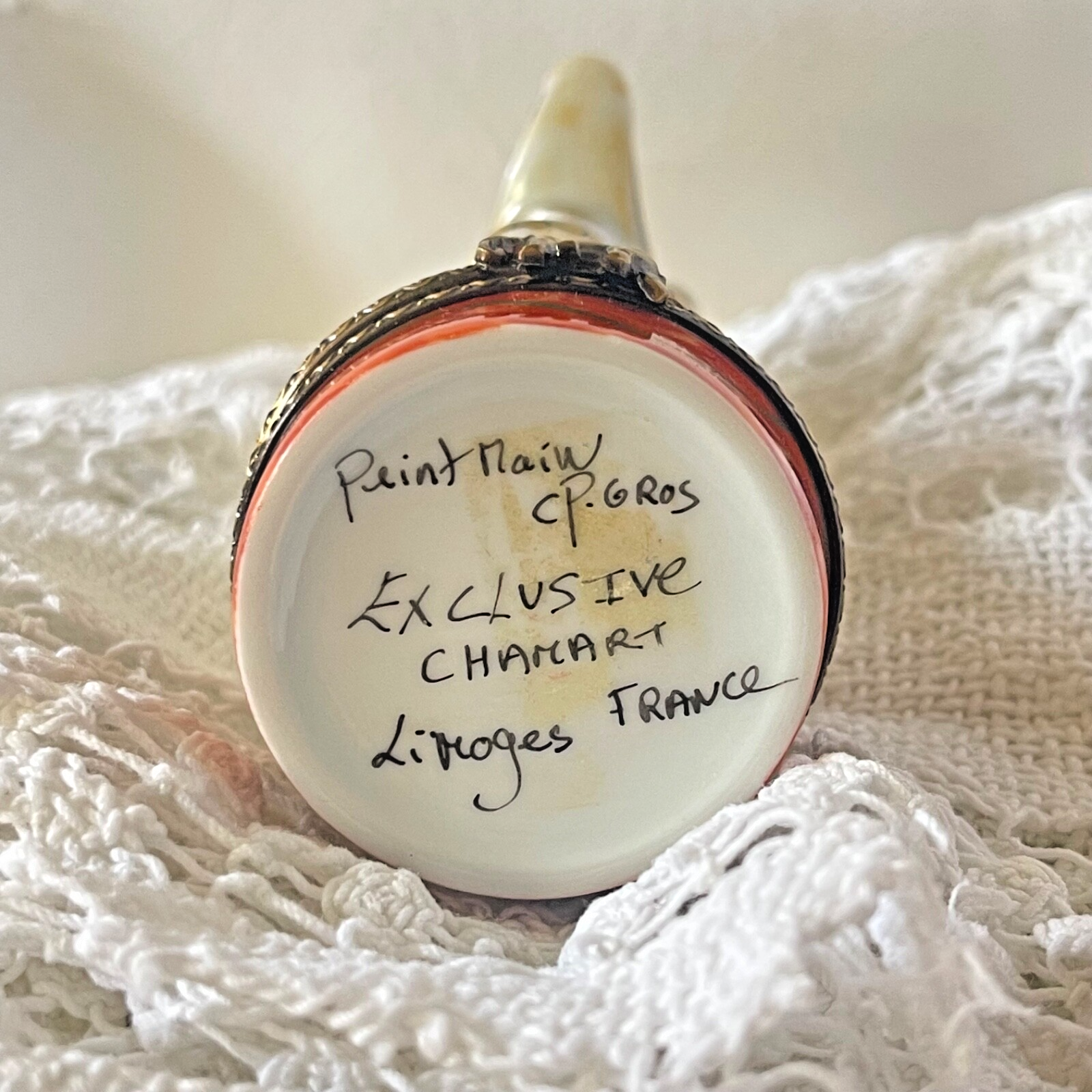 Beautiful Tassle Elephant -Peint Main Signed Exclusive Charmant - LADYBIRD LAUGH