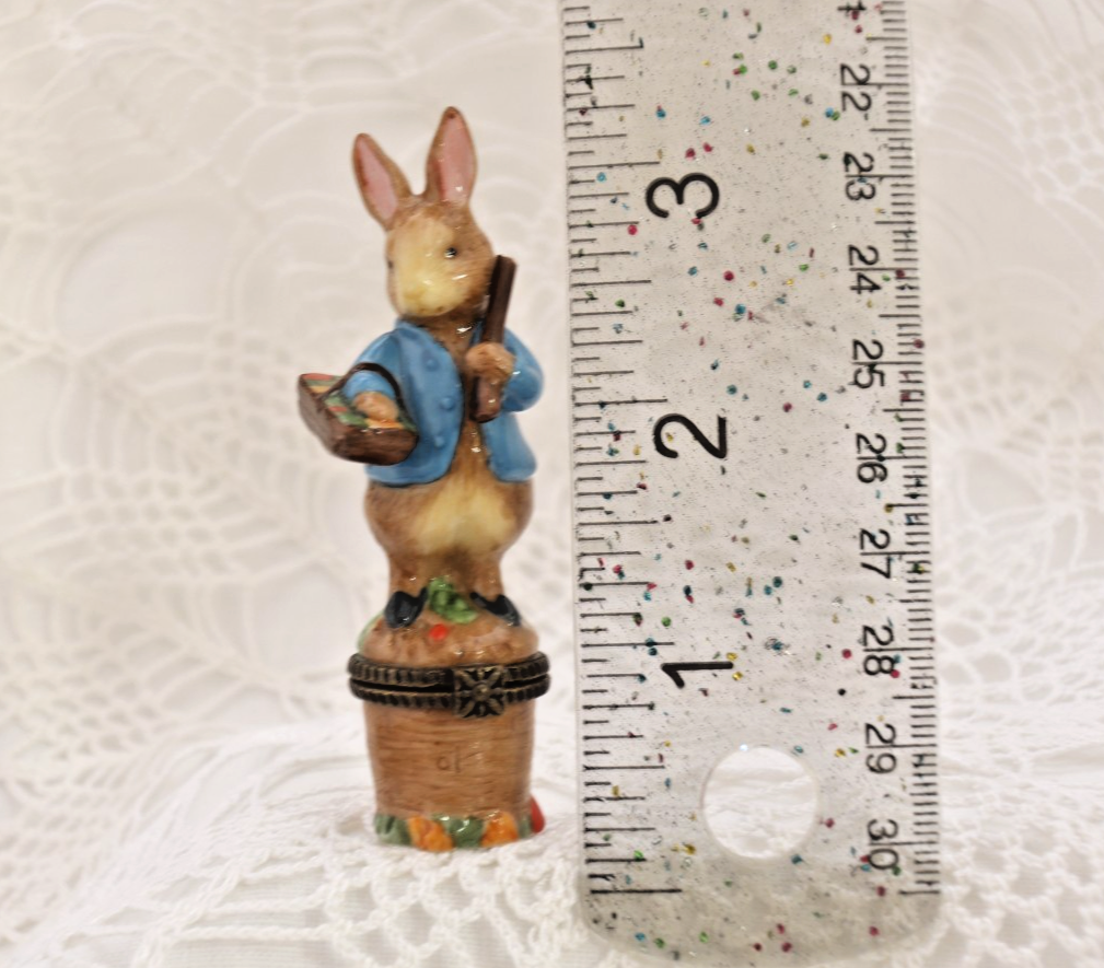Limited EditionPorcelain Hinged Trinket Box Midwest Cannon FW&CO Peter Rabbit - LADYBIRD LAUGH