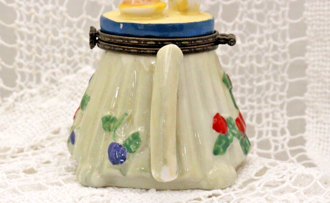 Tea Party with Tea and Crumpets Trinket Box - LADYBIRD LAUGH
