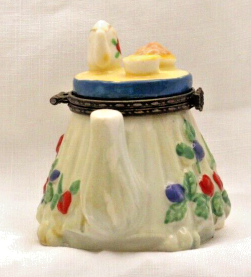 Tea Party with Tea and Crumpets Trinket Box - LADYBIRD LAUGH