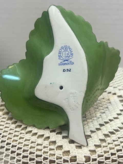 HEREND Strawberry on Leaf Place Card Holder 8981 - Garnishments Collection- RARE - LADYBIRD LAUGH