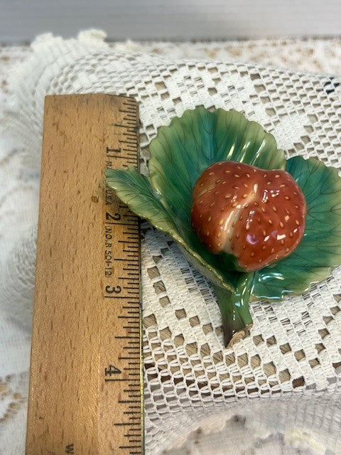 HEREND Strawberry on Leaf Place Card Holder 8981 - Garnishments Collection- RARE - LADYBIRD LAUGH