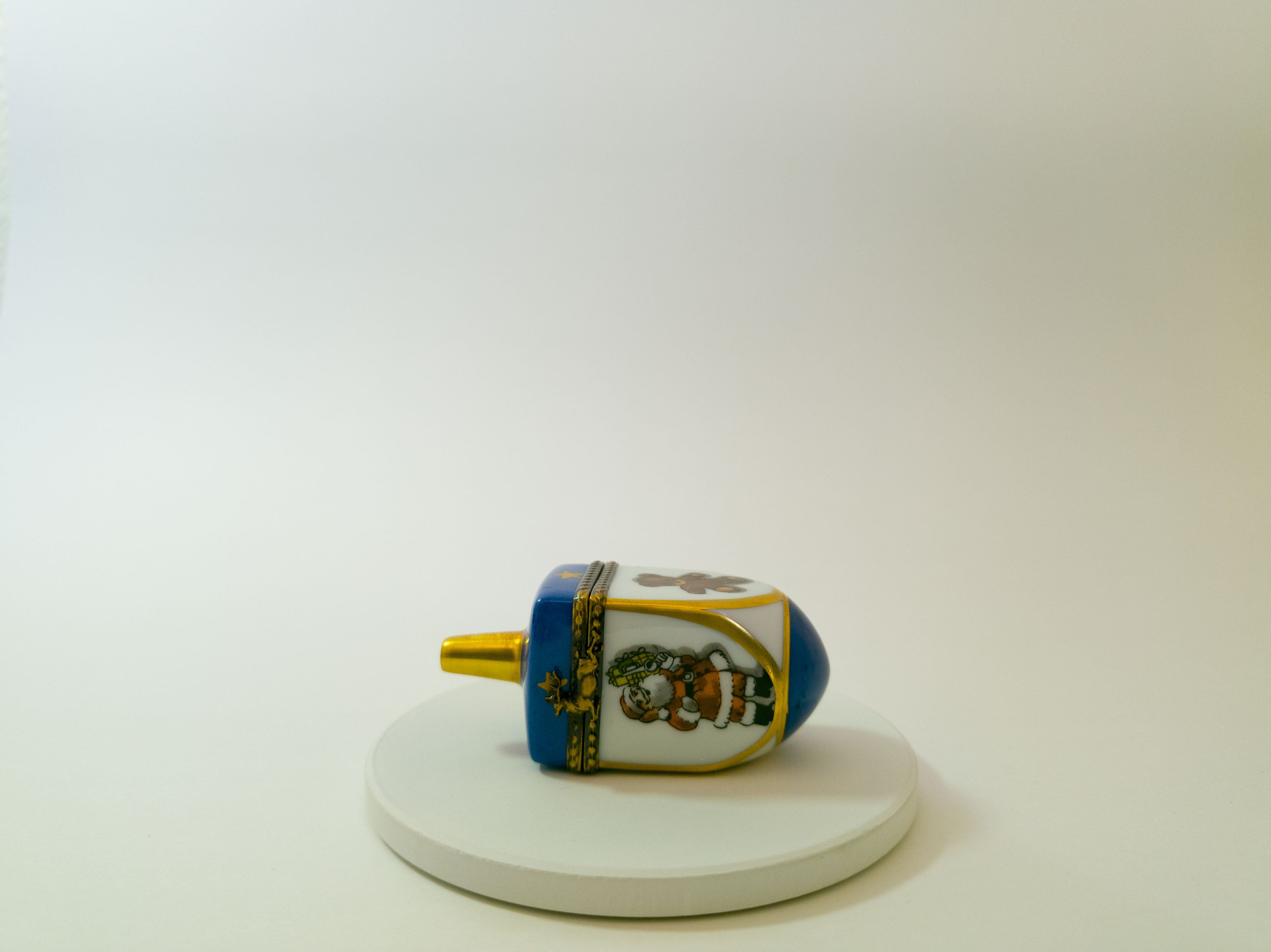 Limoges France Dreidel Trinket Box Hanukkah Hand Painted Porcelain