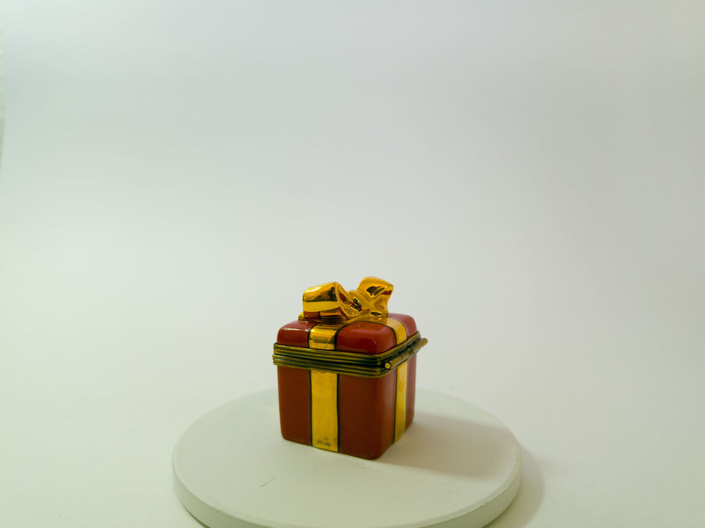 Limoges France Red & Gold Gift Box Trinket Box Hand Painted Porcelain