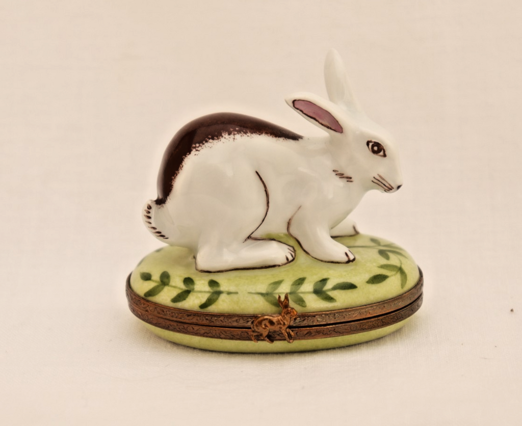 Limoges France Peint Main Signed White Rabbit on Grass Trinket Box