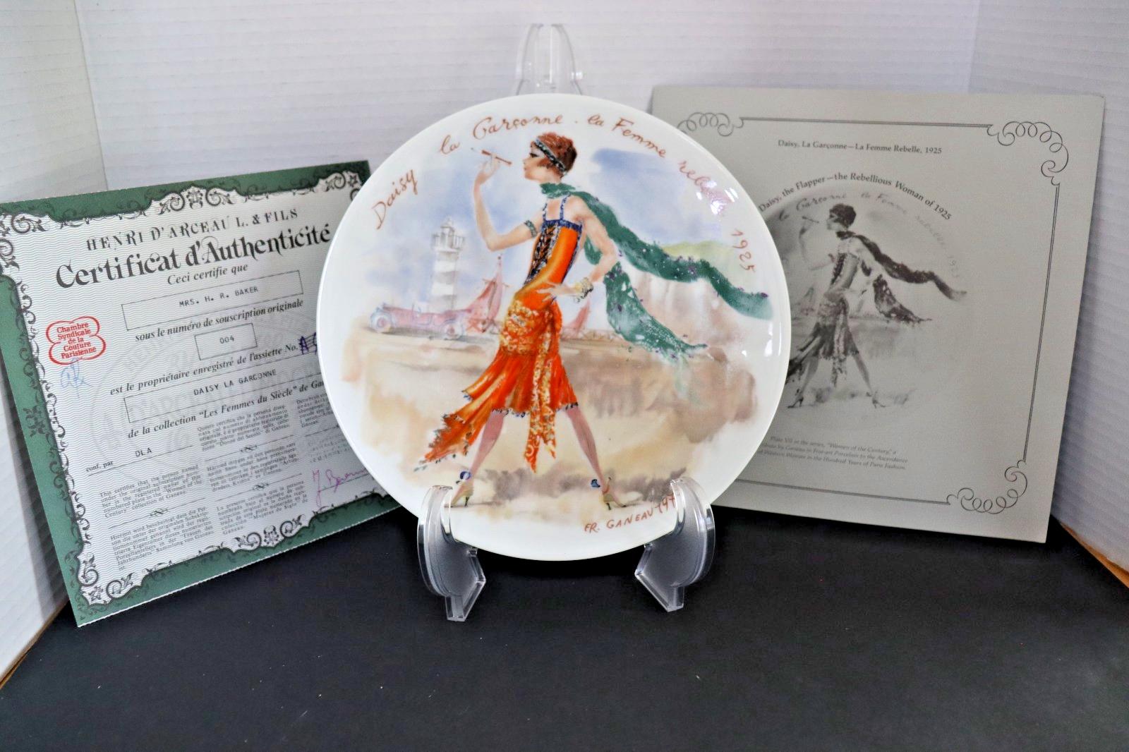Flapper Plate: Roaring Twenties Daisy Motif (Limoges Porcelain)