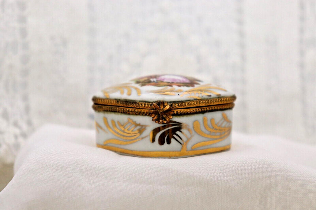 Vintage Limoges France Romantic Couple Trinket Box Hand Painted Porcelain
