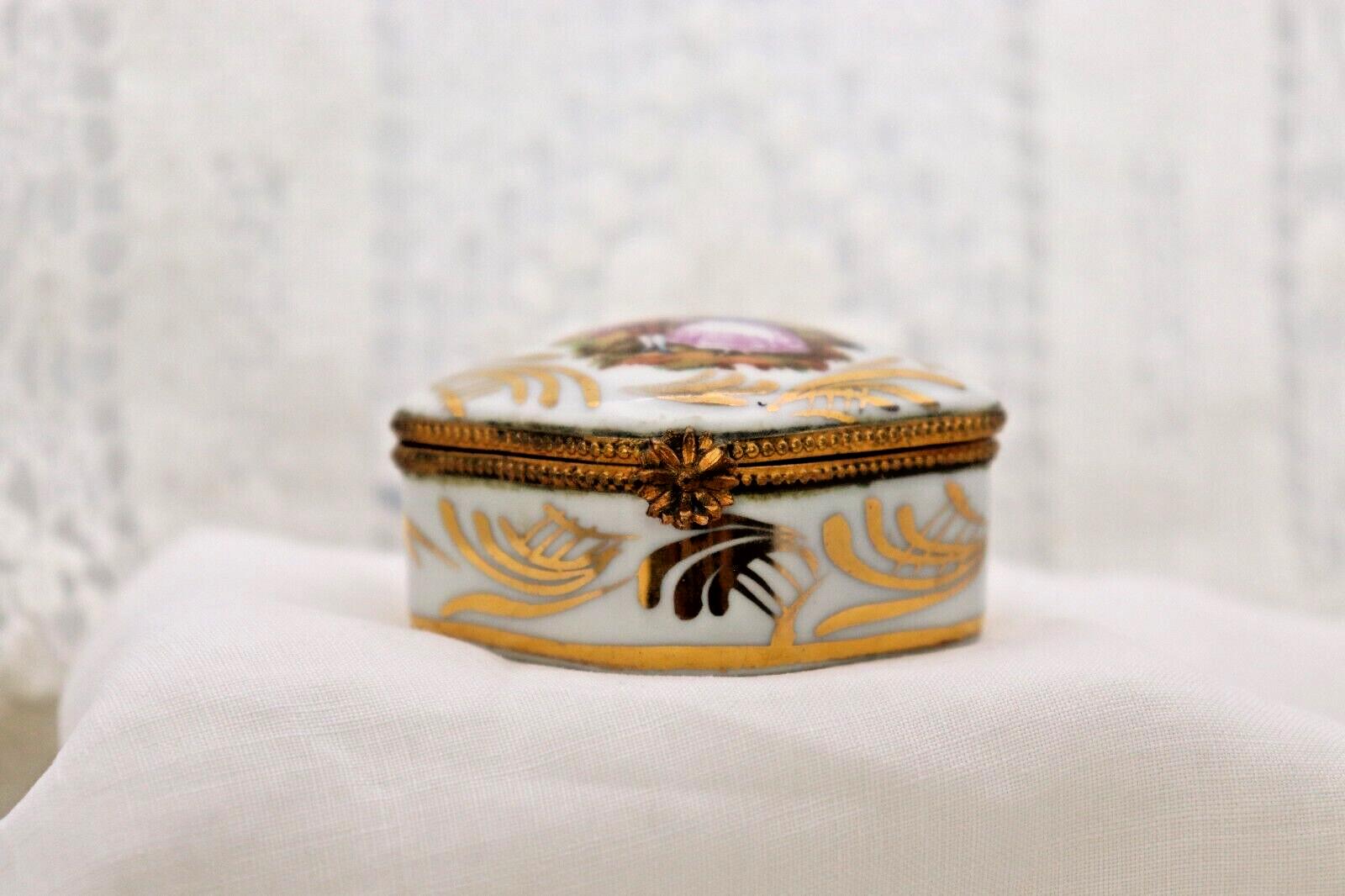 Vintage Limoges France Romantic Couple Trinket Box Hand Painted Porcelain