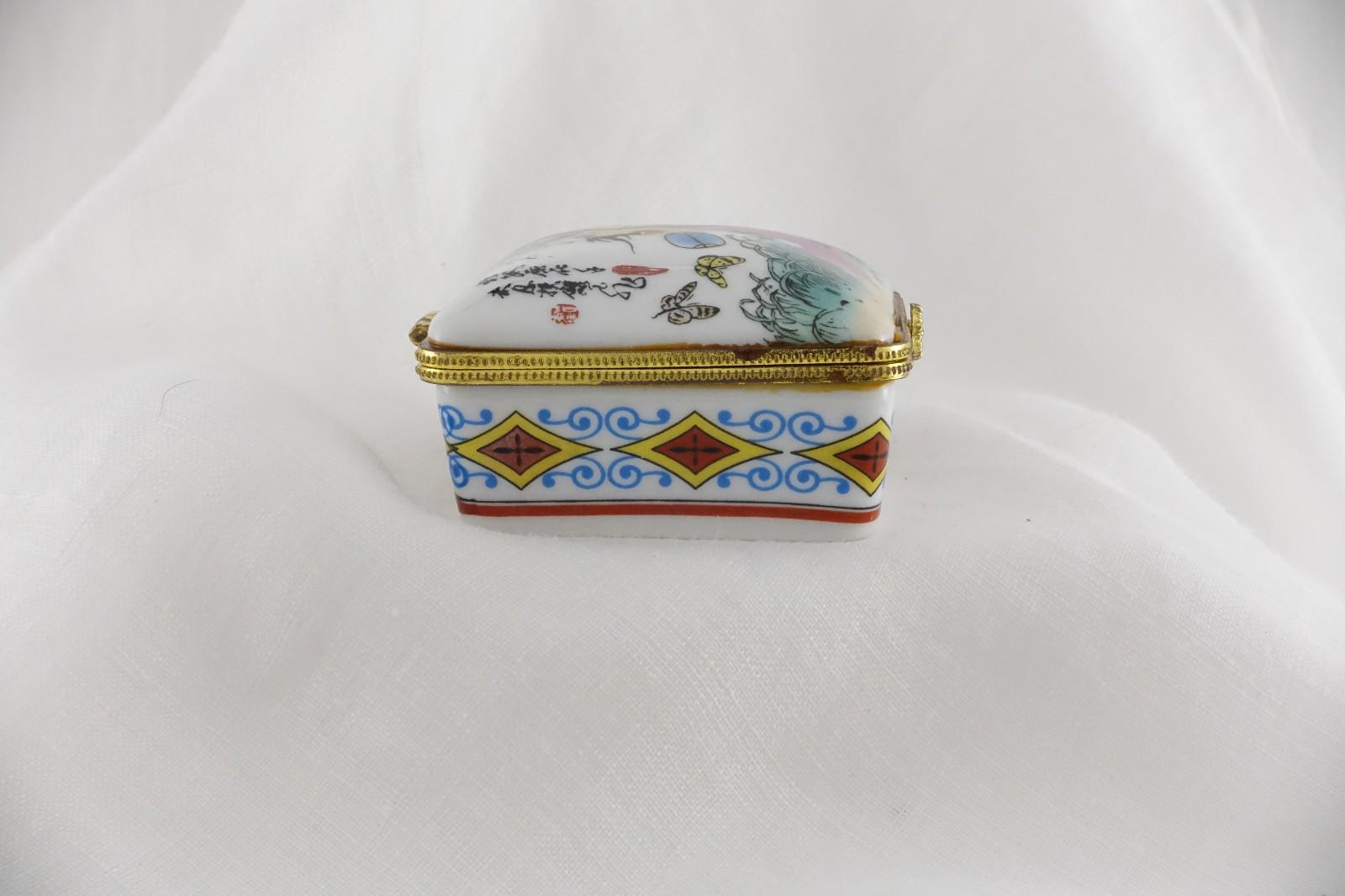 Limoges Style - Japanese Geisha Trinket Box Vintage Hand Painted Collectible