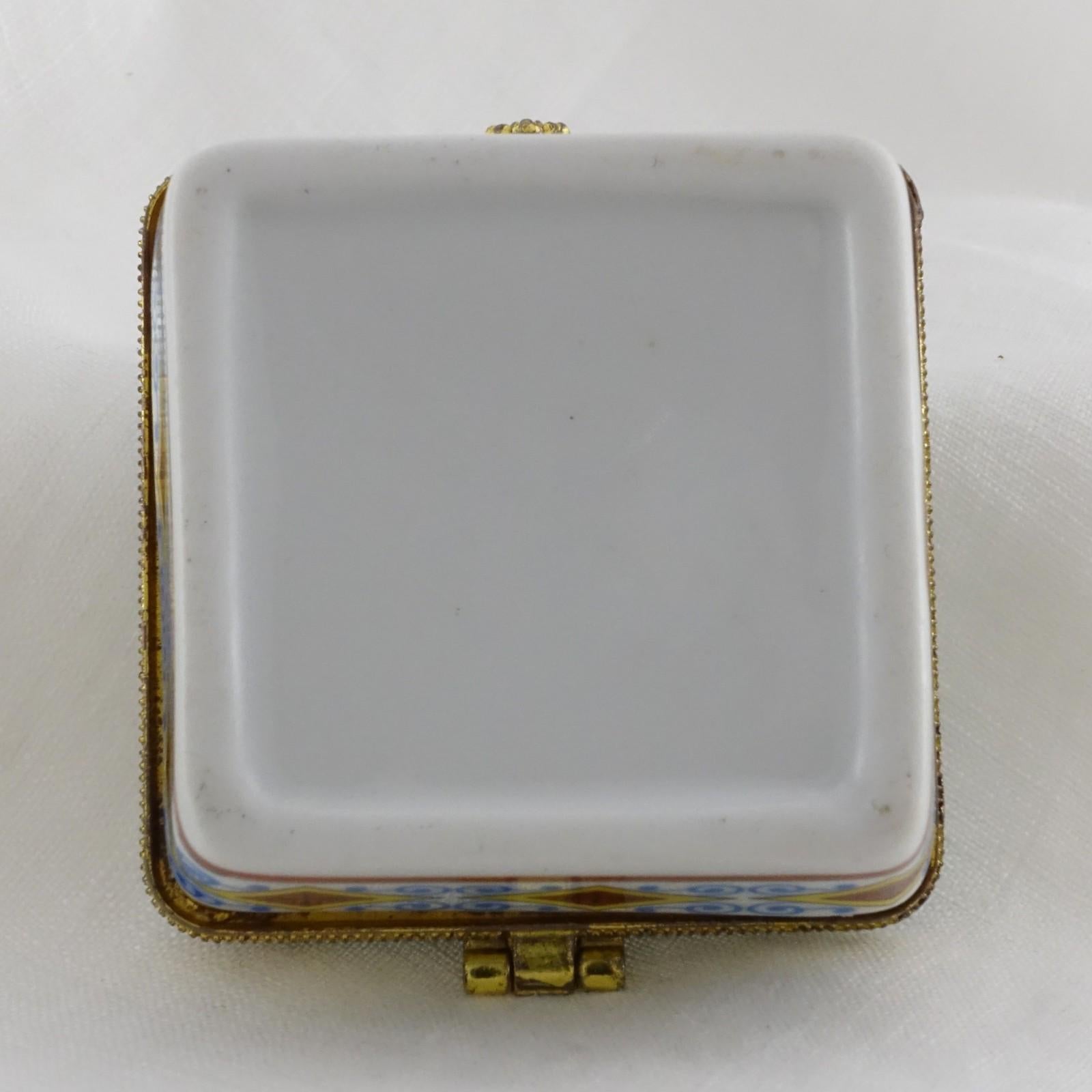 Limoges Style - Japanese Geisha Trinket Box Vintage Hand Painted Collectible