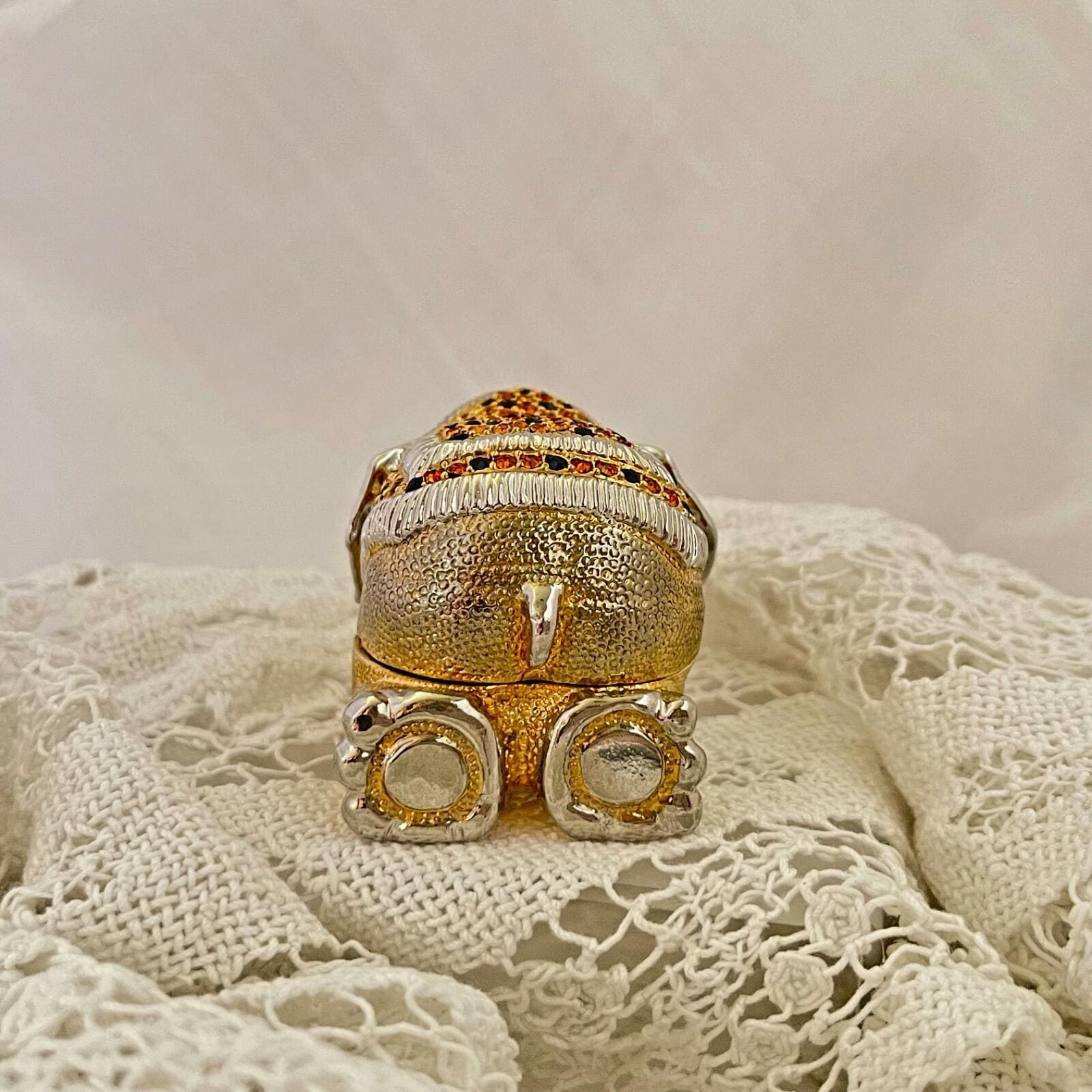 Jeweled Indonesian Elephant Trinket Box Enamel Crystal Keepsake Box (magnetic closure)
