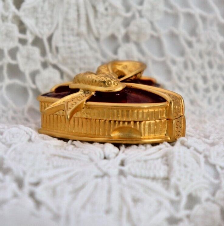 Bob Mackie Red Heart Trinket Box Crystal Pill Box Collectible