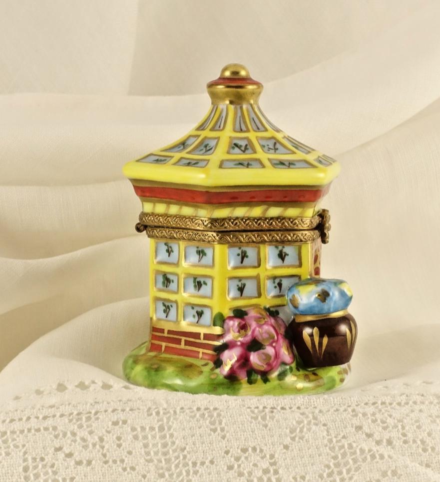 Limoges France Peint Main Garden Gazebo Trinket Box Hand Painted Porcelain