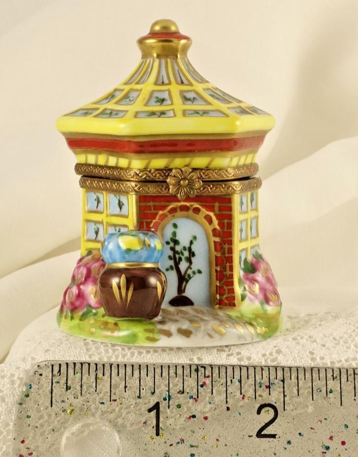 Limoges France Peint Main Garden Gazebo Trinket Box Hand Painted Porcelain