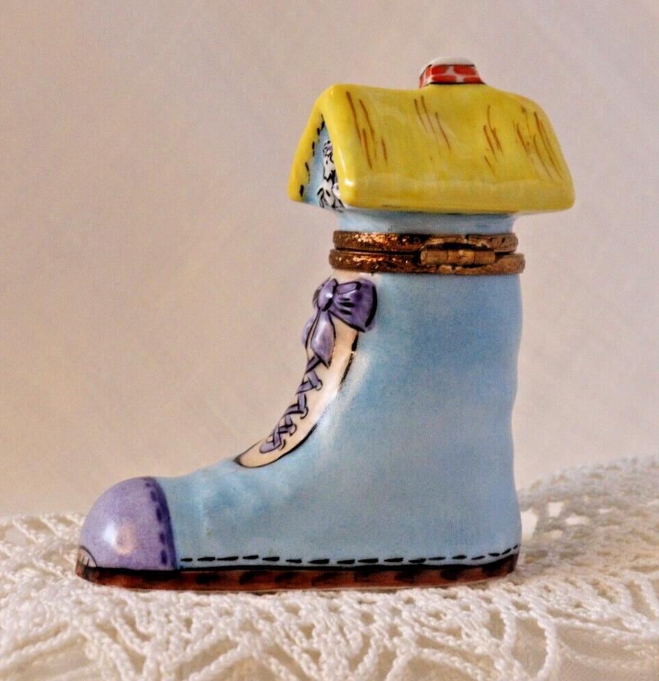Limoges Old Woman in a Shoe Trinket Box | Mouse Family Collectible
