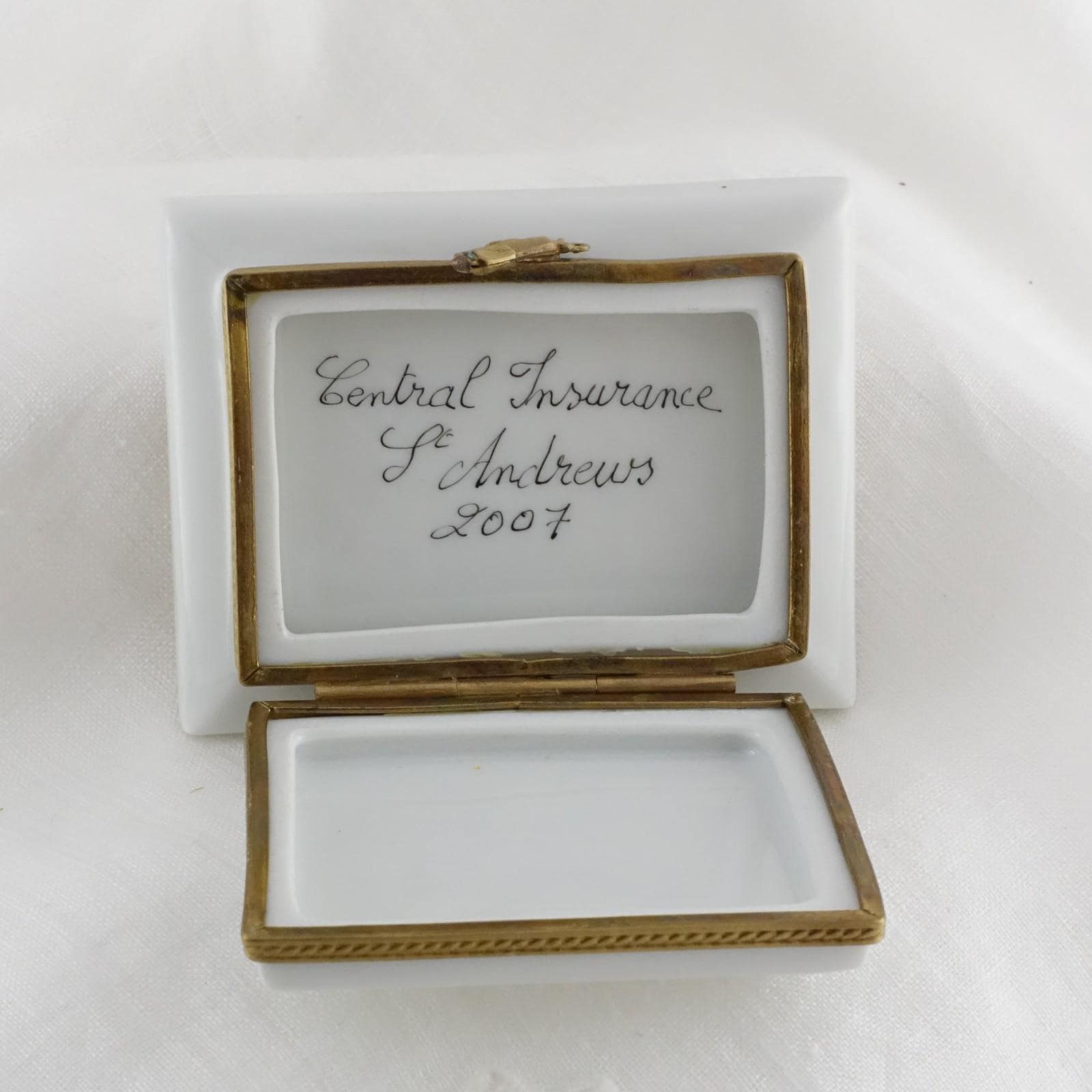 Limoges | Scottish Golf Course 18th hole Trinket Box | Hand Painted Porcelain Keepsake Box | Scotland Souvenir