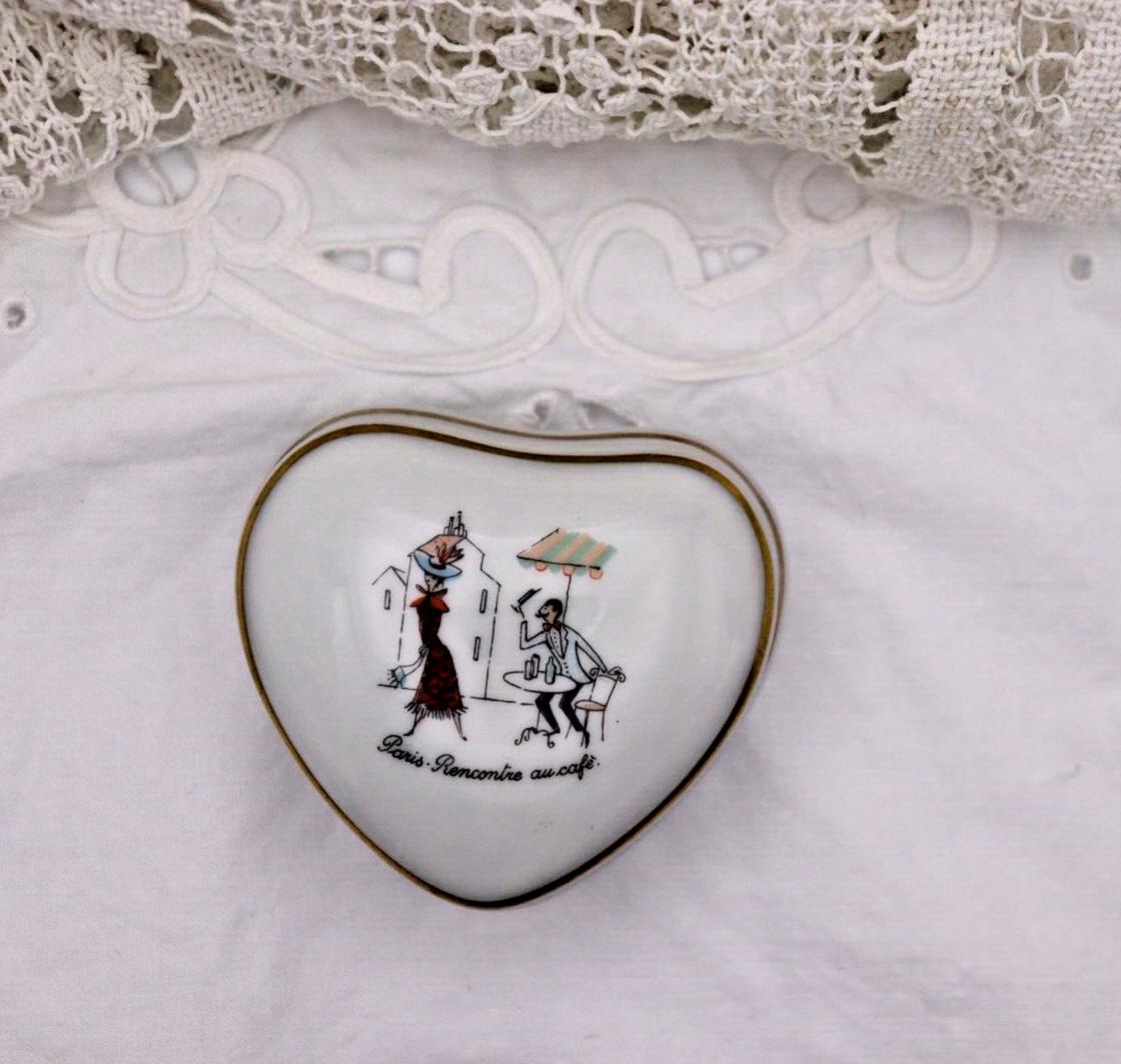 Limoges France Heart Trinket Box Paris Rencontre Au Café | Hand Painted Porcelain