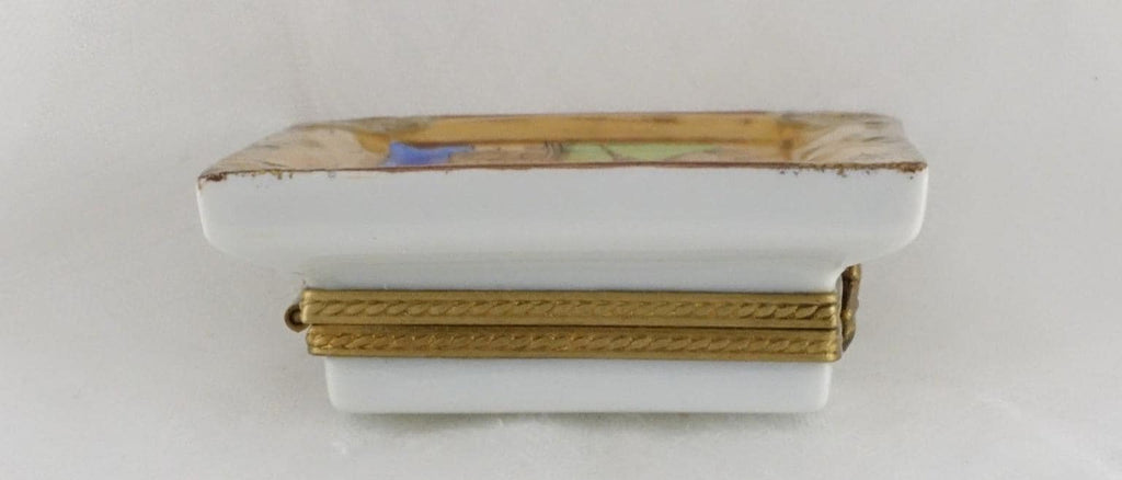 Limoges | Scottish Golf Course 18th hole Trinket Box | Hand Painted Porcelain Keepsake Box | Scotland Souvenir