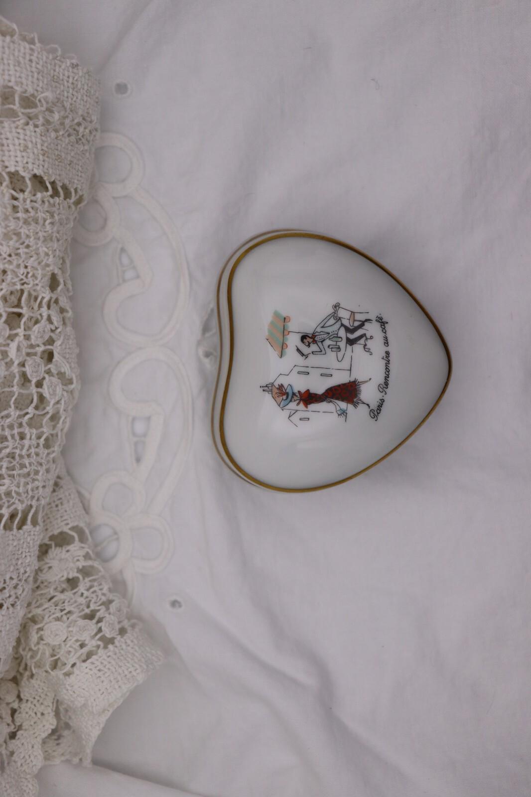 Limoges France Heart Trinket Box Paris Rencontre Au Café | Hand Painted Porcelain