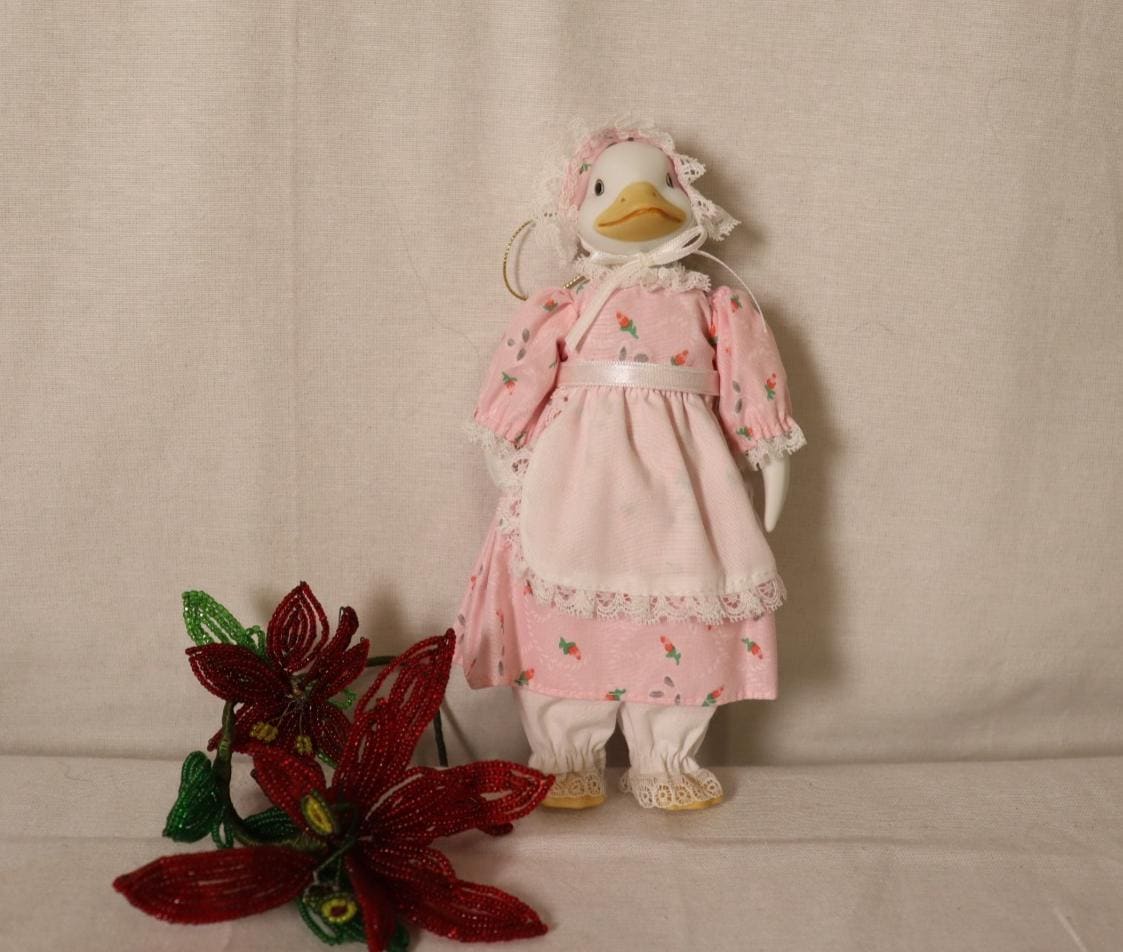 Mama Duck Christmas Ornament - Vintage Retro Holiday Decor