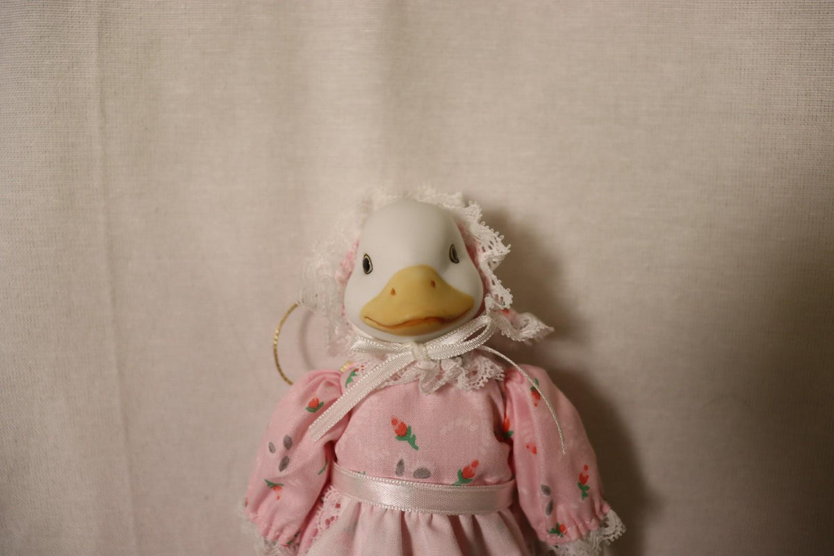 Mama Duck Christmas Ornament - Vintage Retro Holiday Decor