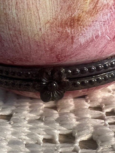 The Gala Apple Limoges Box by Pierre Deux - A Timeless Treasure for Your Home.