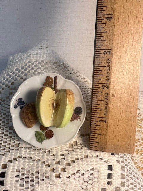 Limoges France Peint Main Sliced Golden Apple on Plate Porcelain Trinket Box