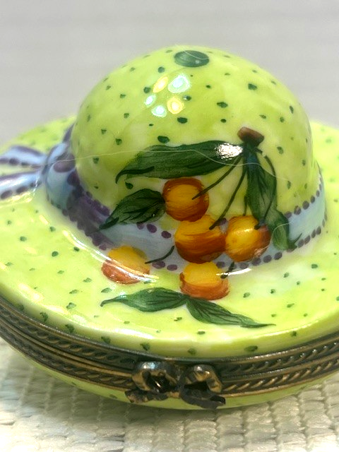 Limoges France Green Fruit Sun Bonnet Trinket Box Hand Painted Porcelain