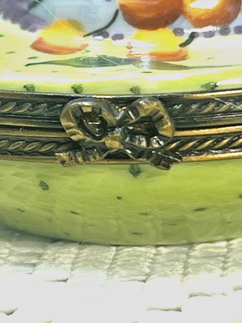 Limoges France Green Fruit Sun Bonnet Trinket Box Hand Painted Porcelain