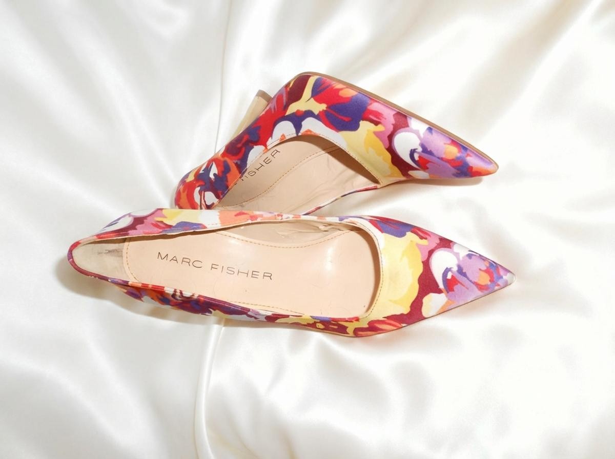Marc Fisher Floral Watercolor Pumps Size 8 | Pointed Toe Stiletto Heels Pink Purple Yellow Statement Shoes