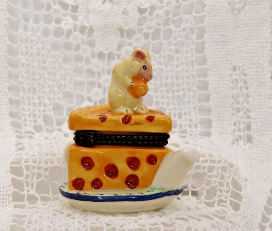 Limoges Mouse on a Cheese Teapot Trinket Box