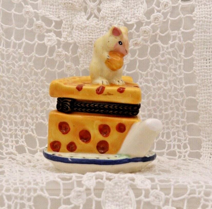 Limoges Mouse on a Cheese Teapot Trinket Box