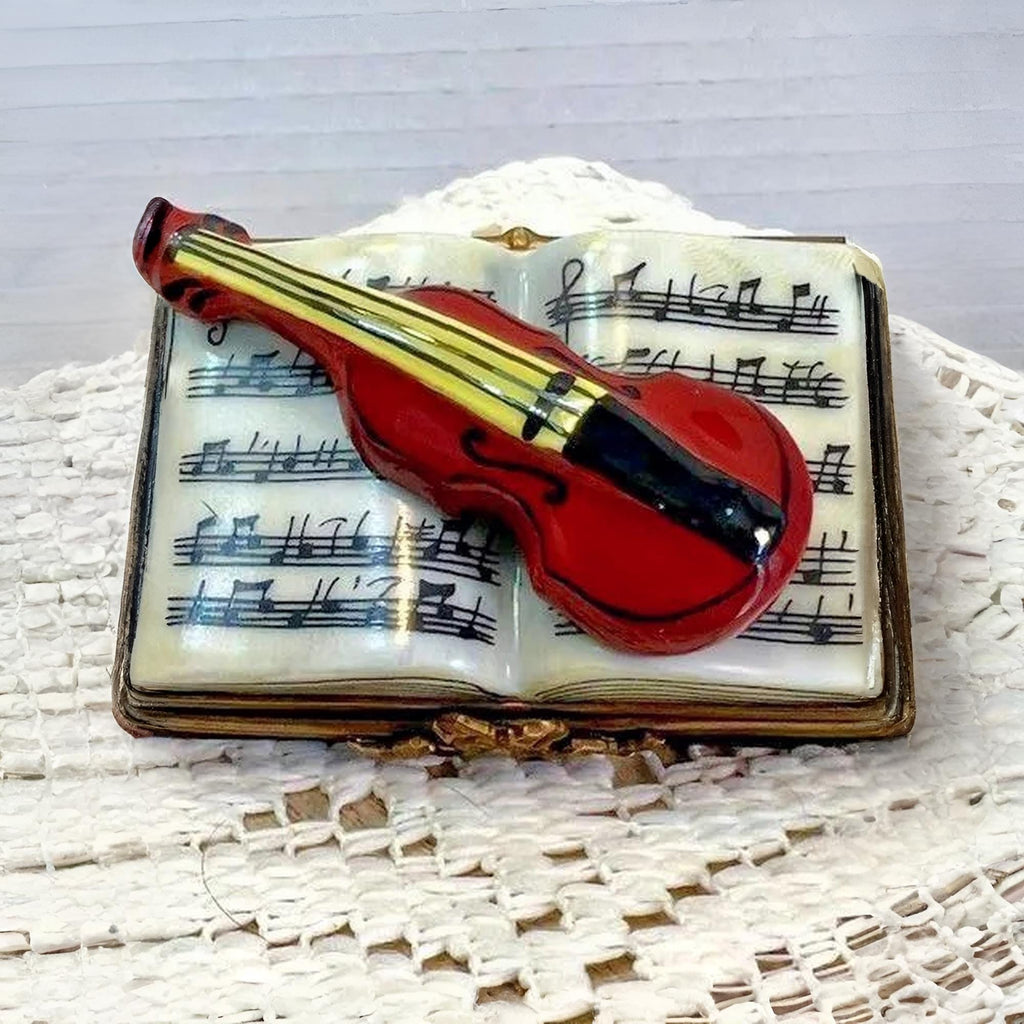 Limoges france violin on music book porcelain trinket box, peint main
