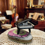 Limoges baby grand piano porcelain trinket box, peint main