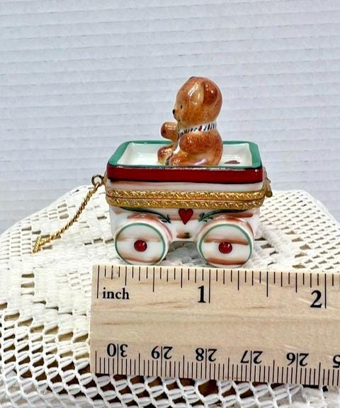 Rochard limoges teddy bear on wagon porcelain trinket box, peint main
