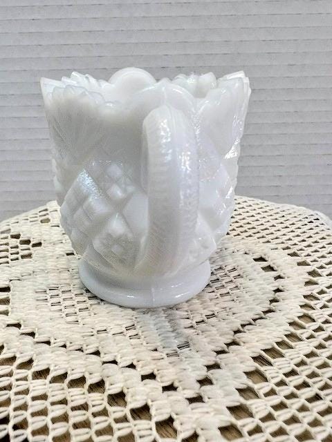 Vintage westmoreland thumbelina milk glass miniature creamer