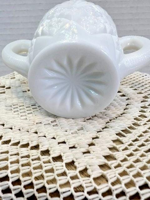 Vintage westmoreland thumbelina milk glass miniature creamer